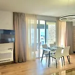 Bay Breeze 293 *