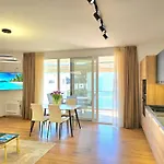 Bay Breeze 293 * Plazhi San Pietro