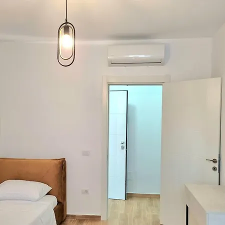 Bay Breeze 293 * Plazhi San Pietro
