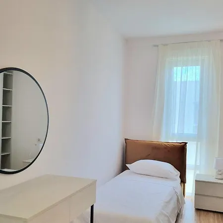 Апартаменты Bay Breeze 293