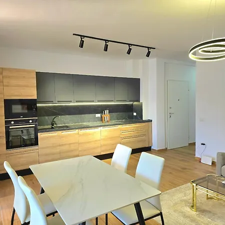 Bay Breeze 293 * Plazhi San Pietro