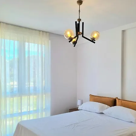 Bay Breeze 293 *